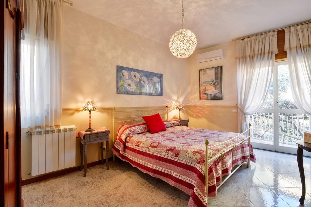 La Bouganville Holiday House Agropoli Exterior foto